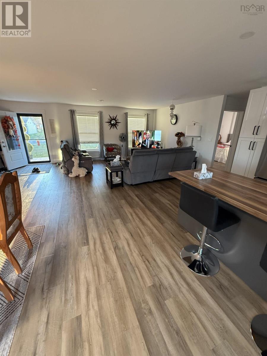 57 Michael Street, Sydney, Nova Scotia  B1P 0J6 - Photo 6 - 202601026