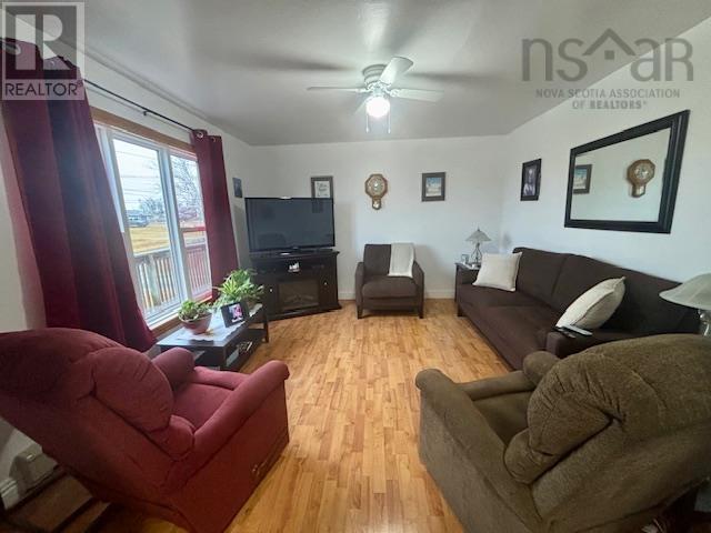 721 St. Joseph Street, New Waterford, Nova Scotia  B1H 4G5 - Photo 6 - 202601036