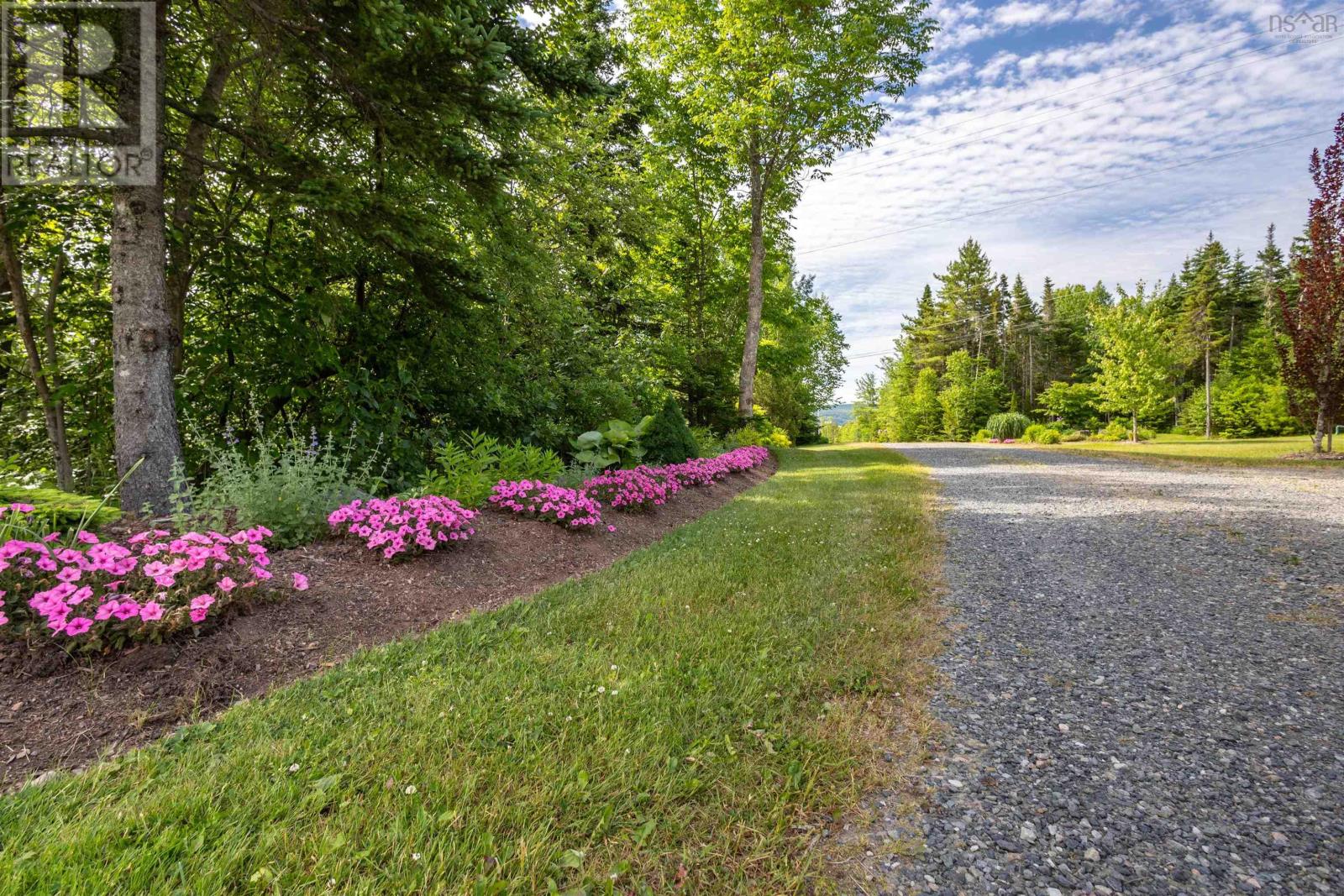 8805 Highway 105 Baddeck Inlet Highway, Baddeck Inlet, Nova Scotia  B0E 1B0 - Photo 8 - 202601039