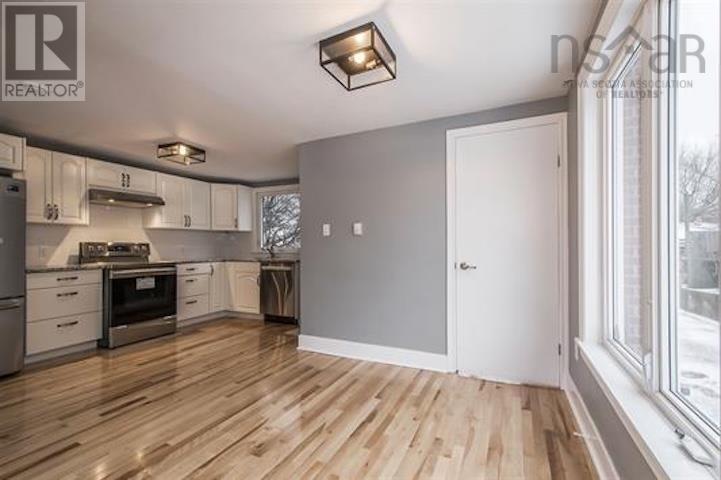 82 Sunnybrae Avenue, Halifax, Nova Scotia  B3N 2G7 - Photo 6 - 202601180