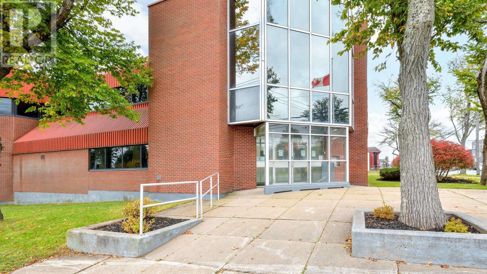 255 George Street, Sydney, Nova Scotia  B1P 1J7 - Photo 3 - 202601218