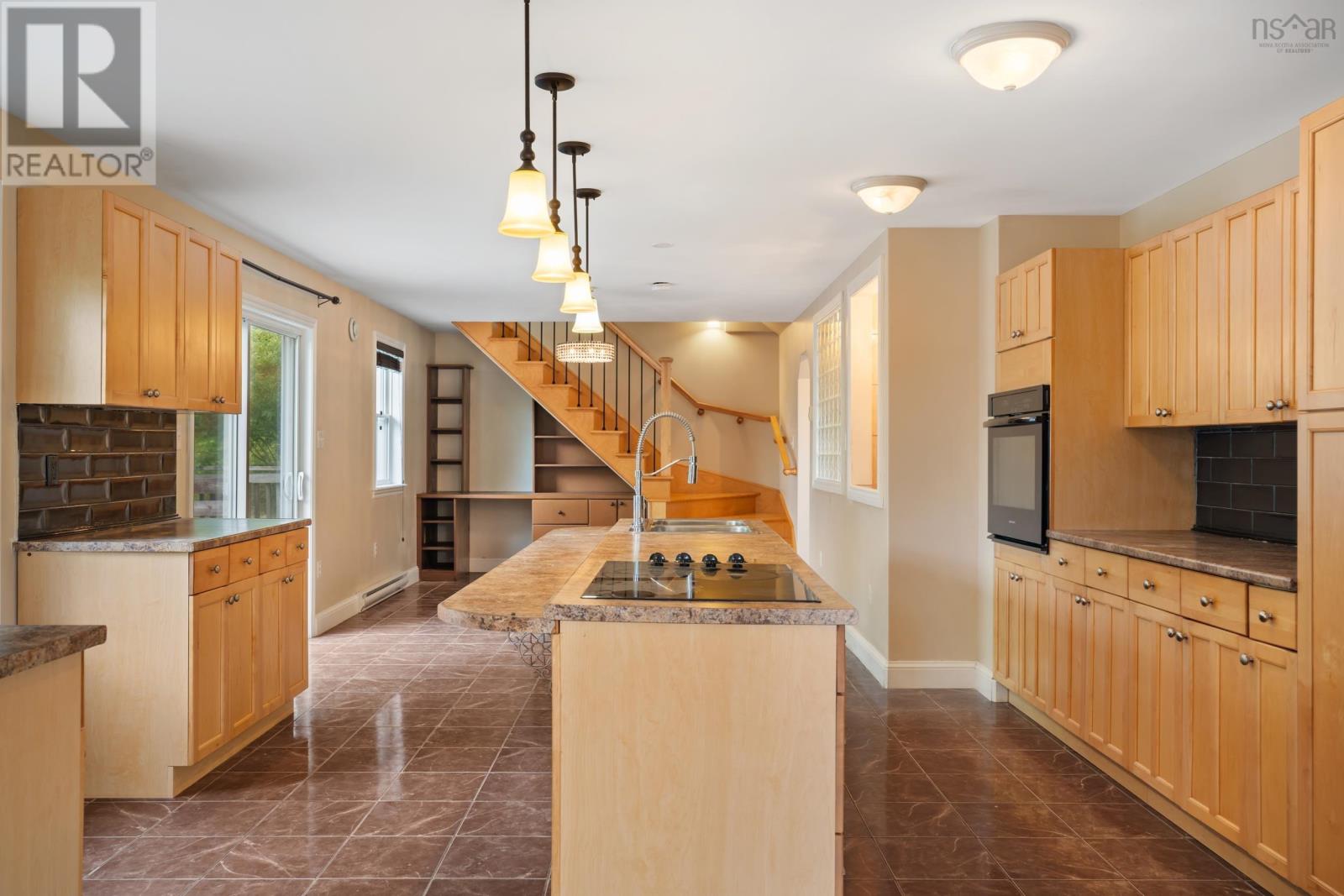 680 Hammonds Plains Road, Bedford, Nova Scotia  B4B 1A7 - Photo 5 - 202601228