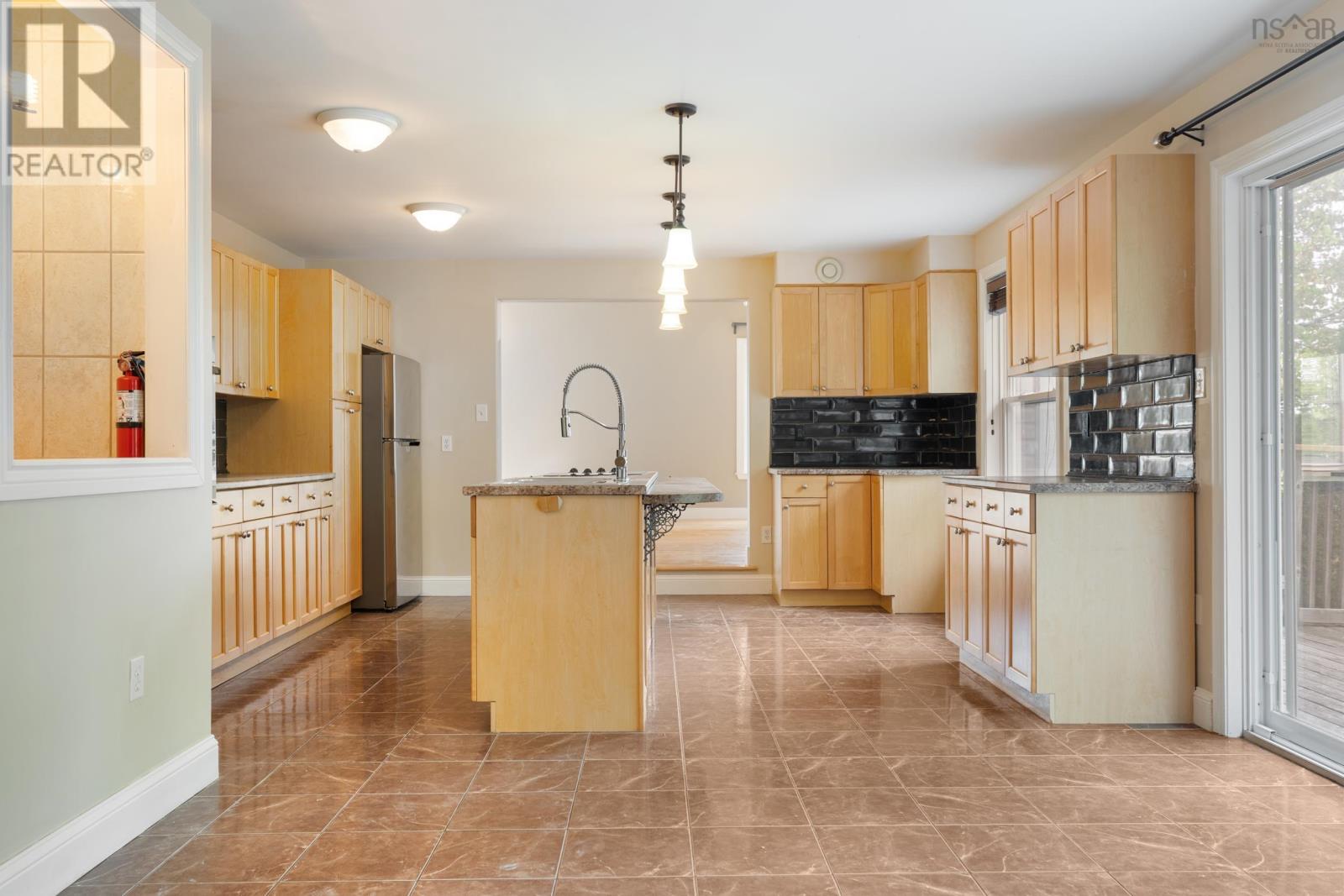 680 Hammonds Plains Road, Bedford, Nova Scotia  B4B 1A7 - Photo 8 - 202601228