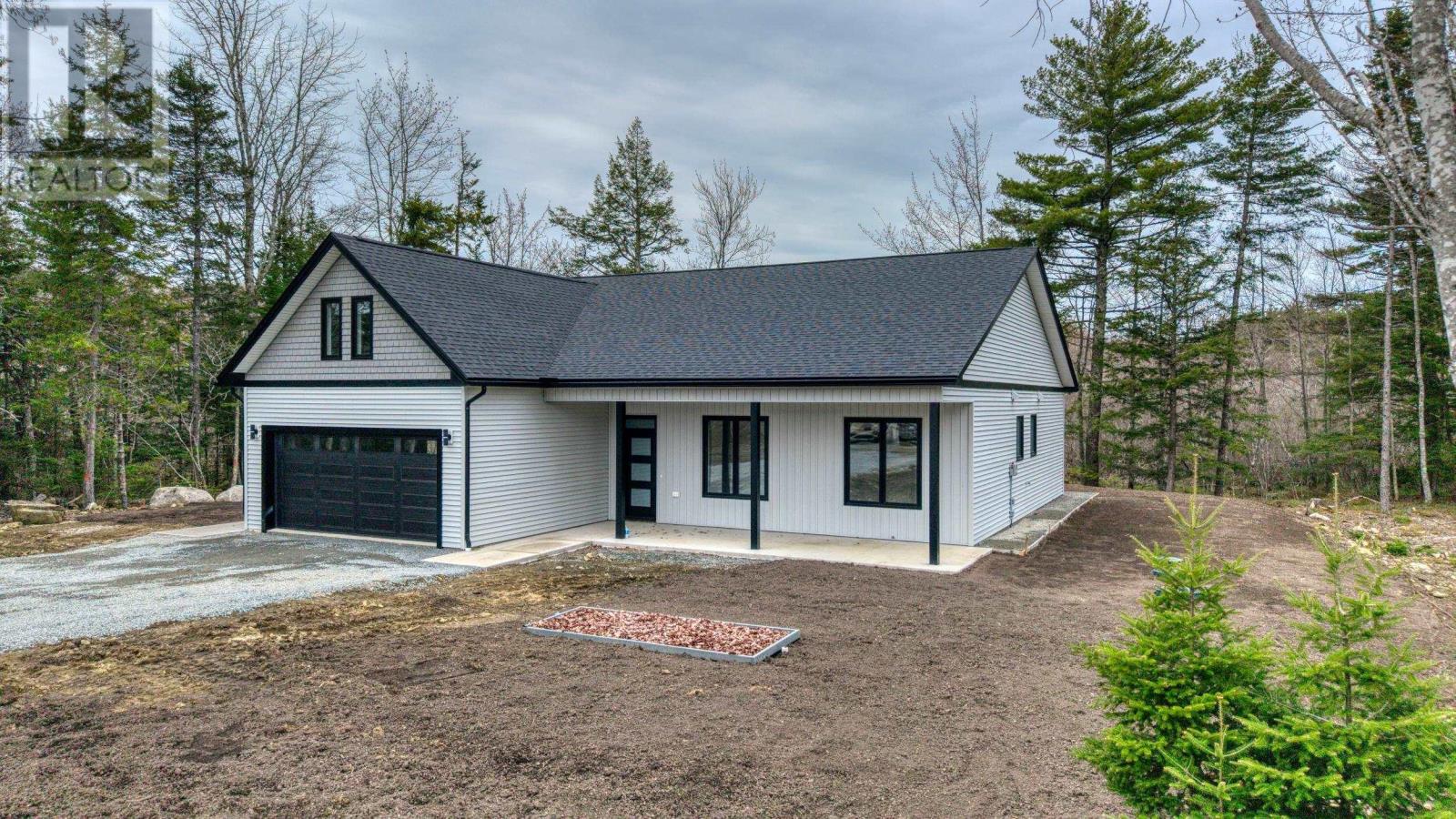 17 Soleil Crescent, Conquerall Mills, Nova Scotia  B4V 9H3 - Photo 2 - 202601261