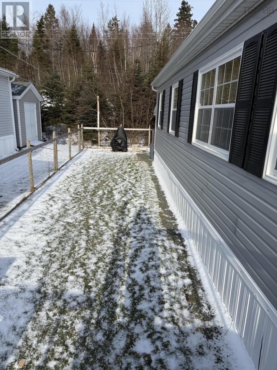 27 Parkwood Drive, North Grant, N.s., North Grant, Nova Scotia  B2G 2L1 - Photo 3 - 202601304