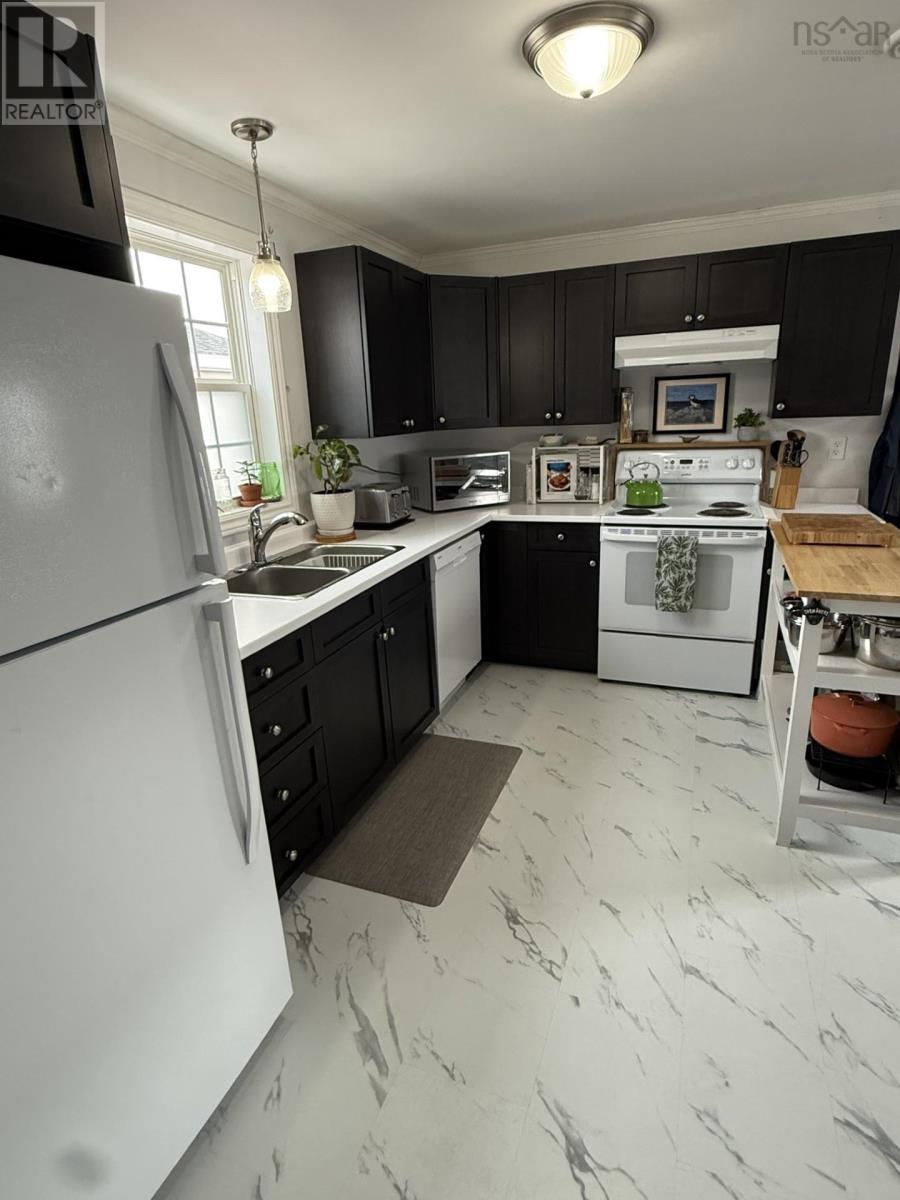 27 Parkwood Drive, North Grant, N.s., North Grant, Nova Scotia  B2G 2L1 - Photo 8 - 202601304