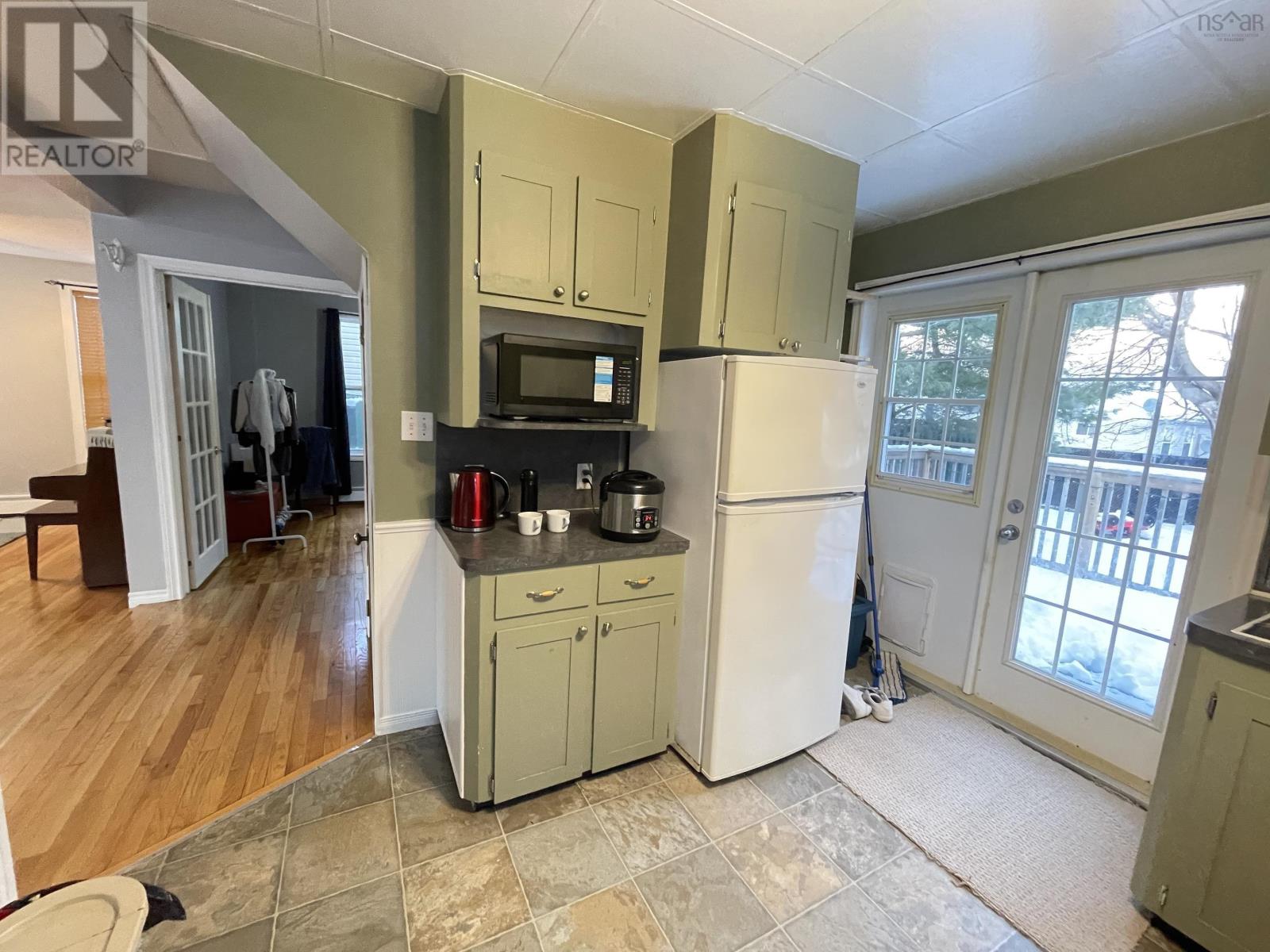 19 Norwood Avenue, Sydney, Nova Scotia  B1P 2Z9 - Photo 10 - 202601329