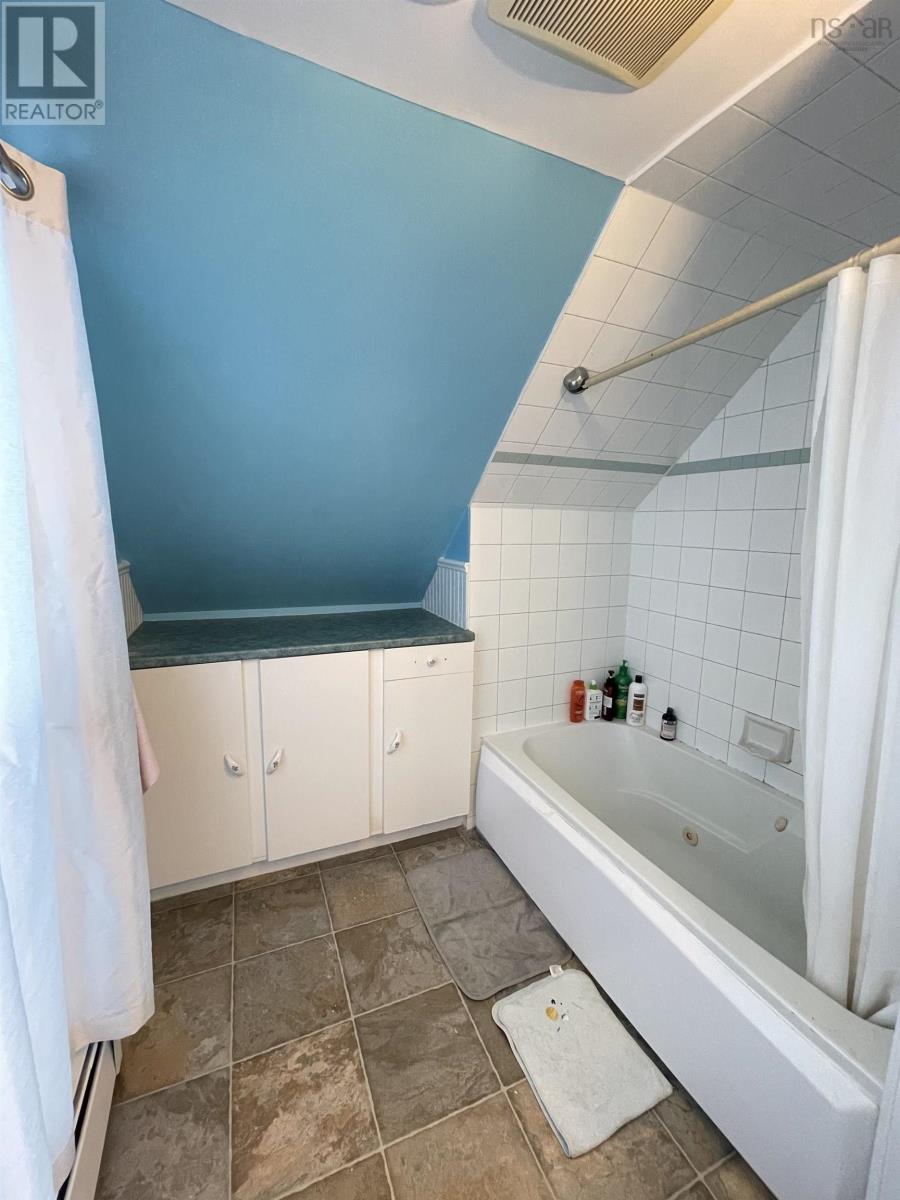 19 Norwood Avenue, Sydney, Nova Scotia  B1P 2Z9 - Photo 22 - 202601329