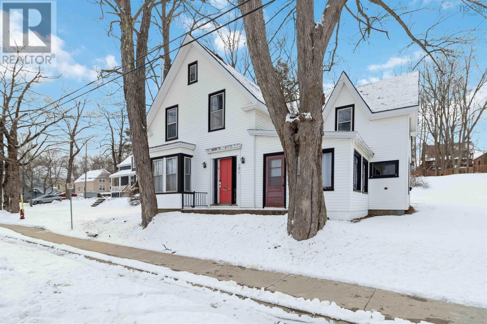 101 PLEASANT Street, bridgewater, Nova Scotia