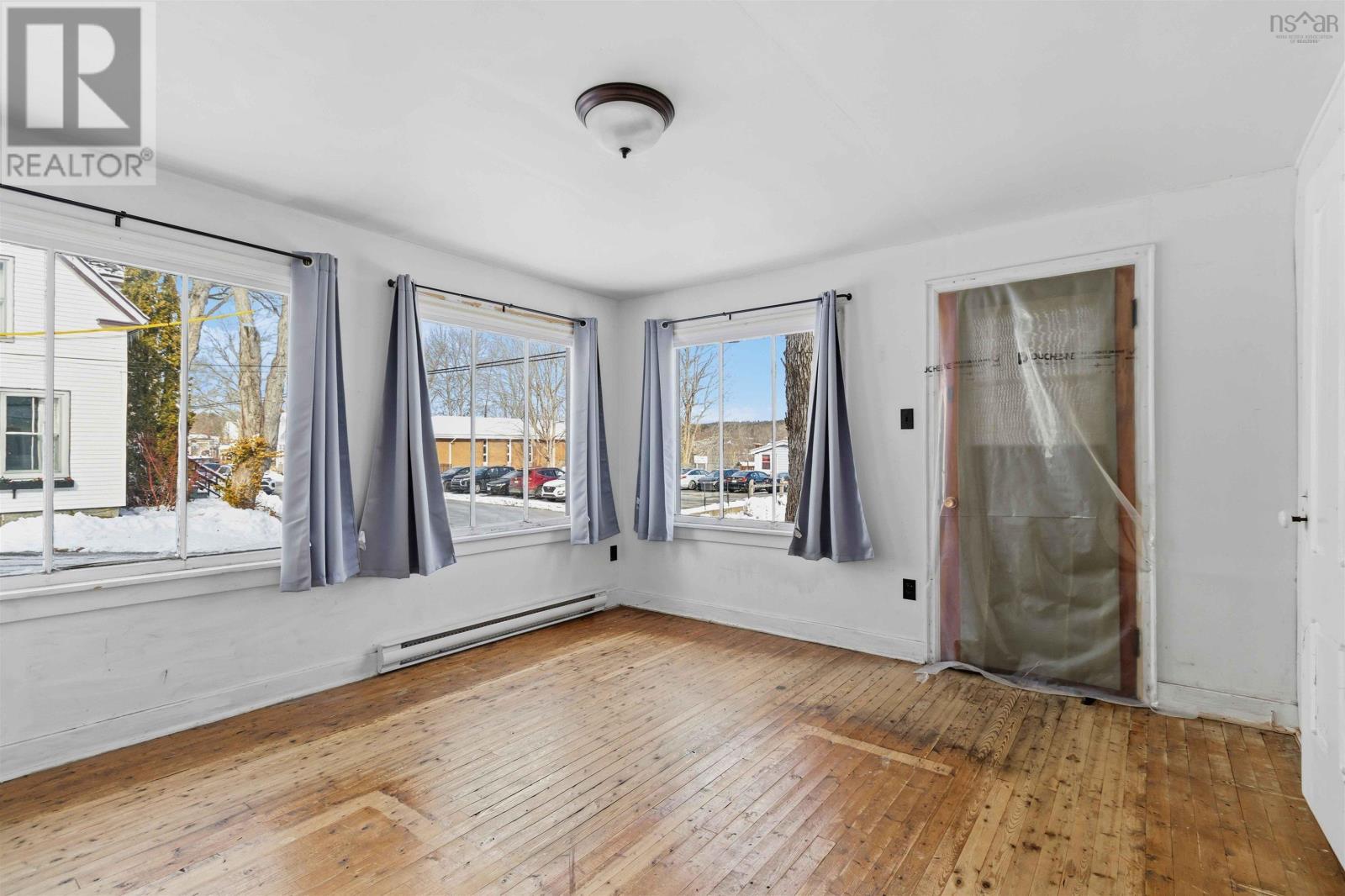 101 Pleasant Street, Bridgewater, Nova Scotia  B4V 1N3 - Photo 15 - 202601344