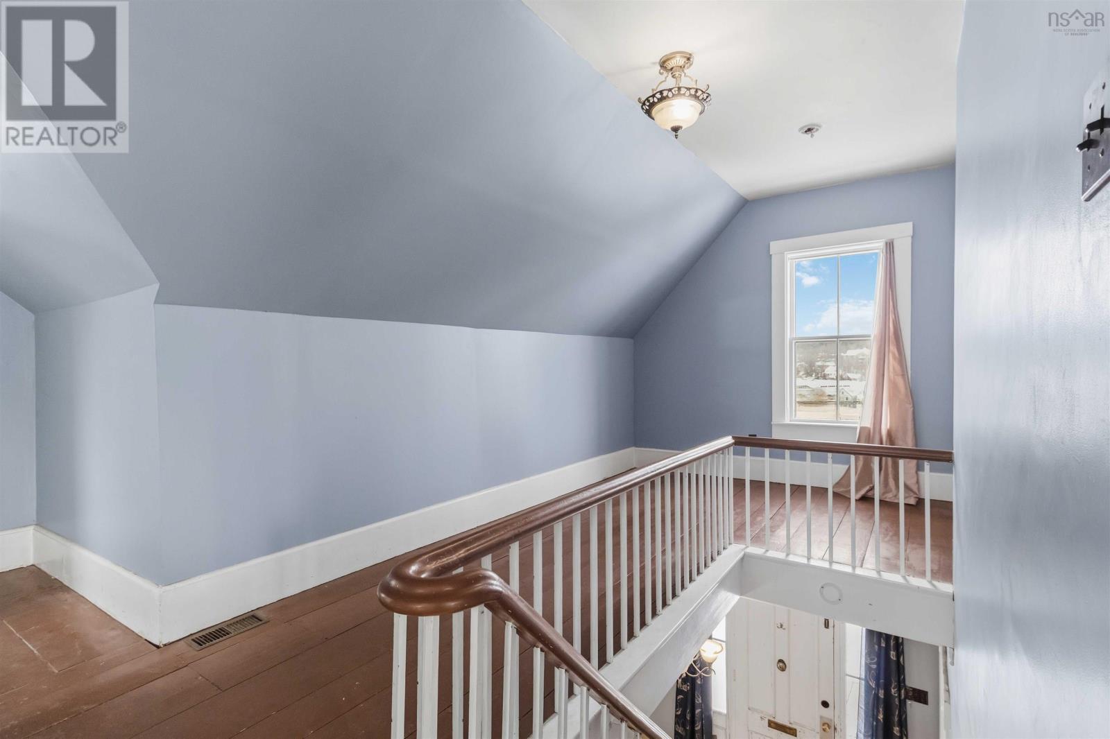 101 Pleasant Street, Bridgewater, Nova Scotia  B4V 1N3 - Photo 30 - 202601344