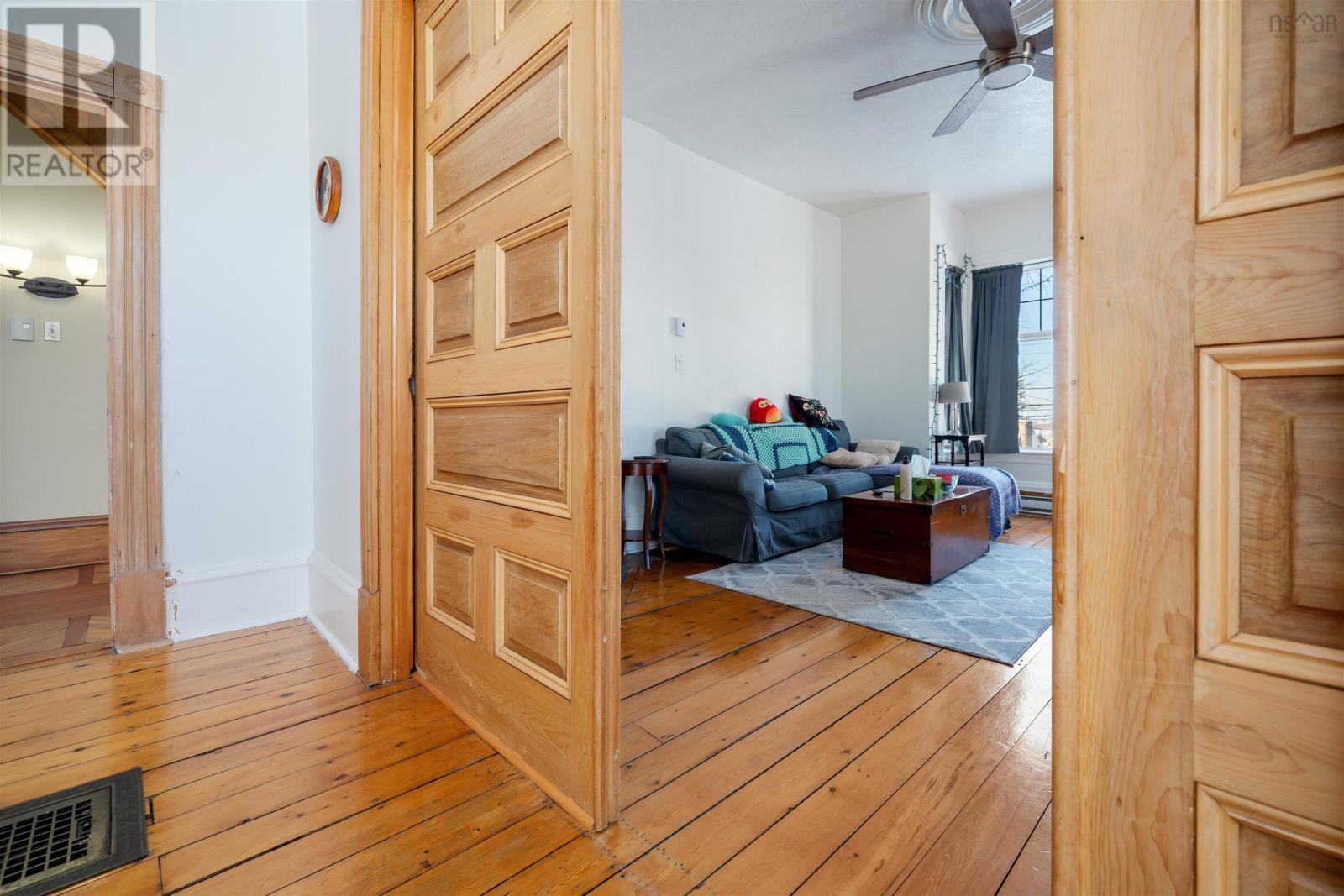 251 Victoria Street E, Amherst, Nova Scotia  B4H 4C4 - Photo 18 - 202601348