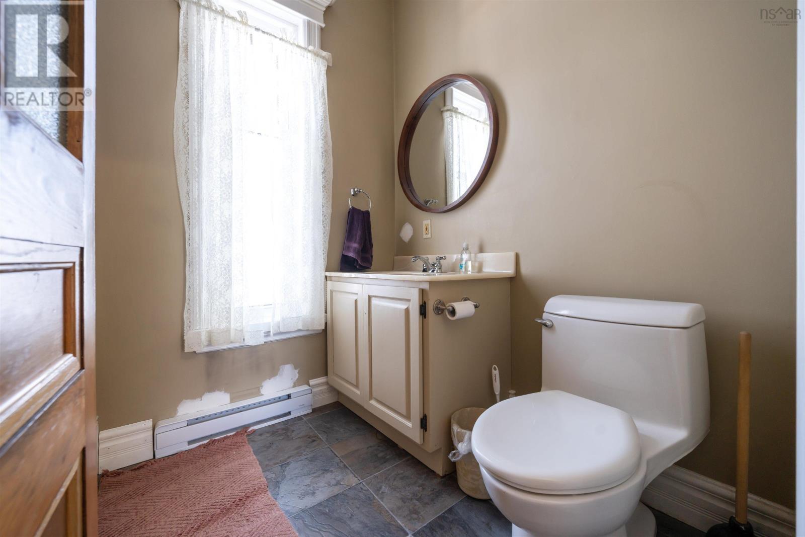 251 Victoria Street E, Amherst, Nova Scotia  B4H 4C4 - Photo 29 - 202601348