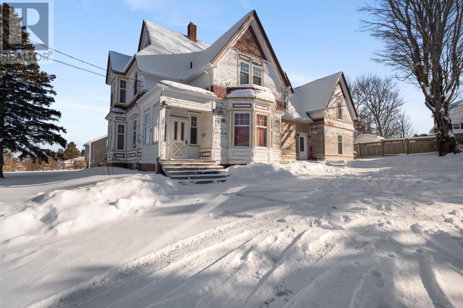 251 Victoria Street E, Amherst, Nova Scotia  B4H 4C4 - Photo 4 - 202601348