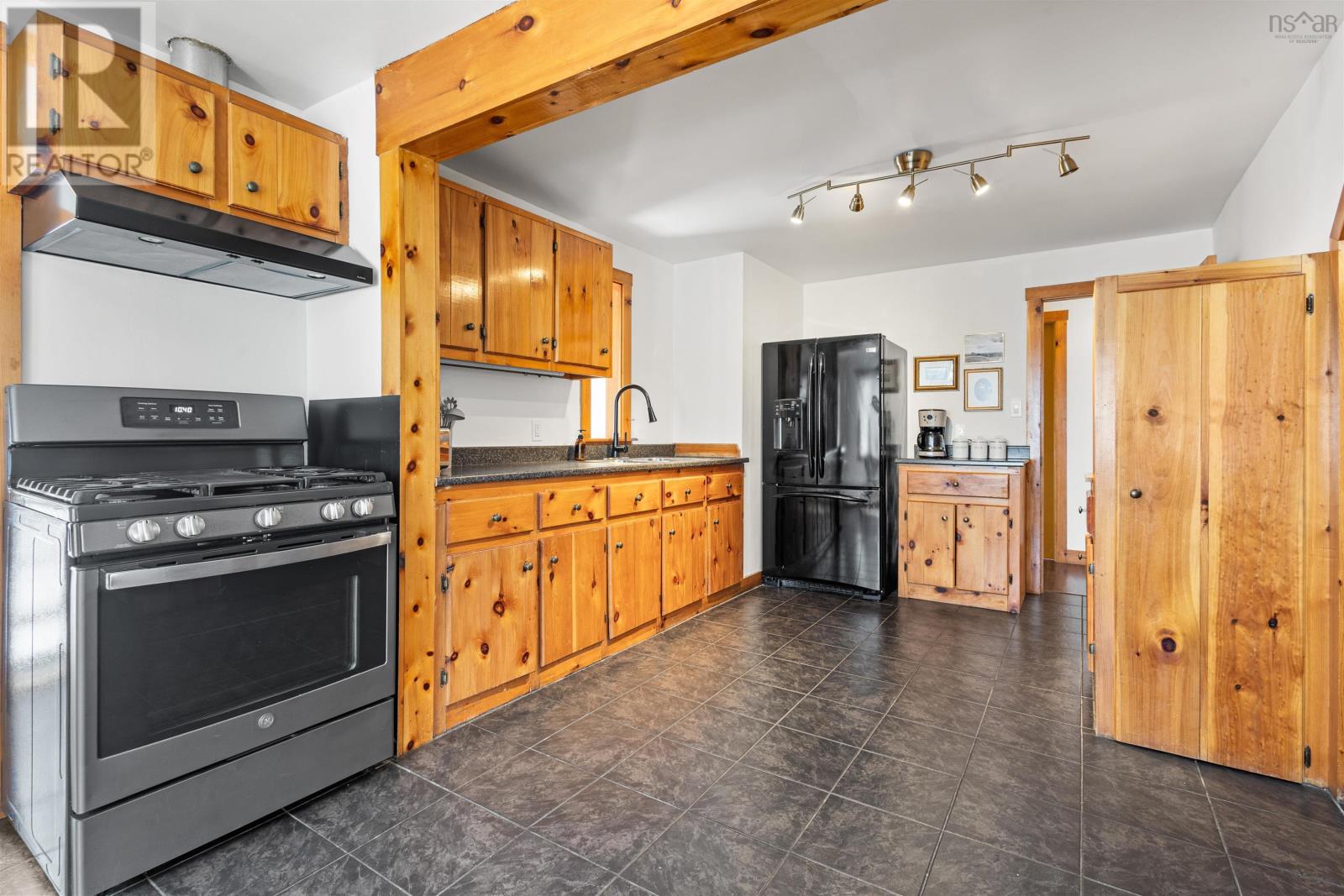 202 Gaspereau Avenue, Wolfville, Nova Scotia  B4P 2E6 - Photo 13 - 202601354