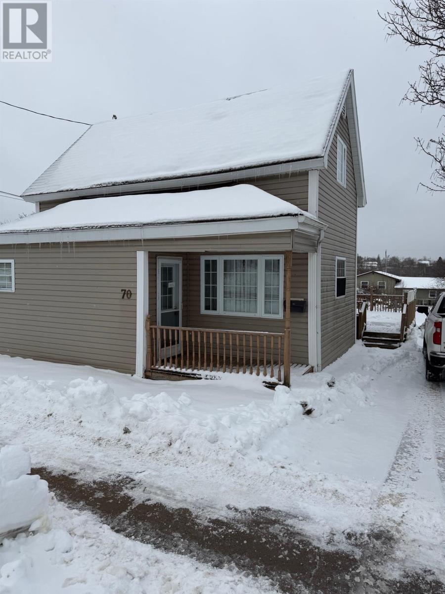 70 Fraser Avenue, Sydney Mines, Nova Scotia  B1V 2C3 - Photo 11 - 202601449