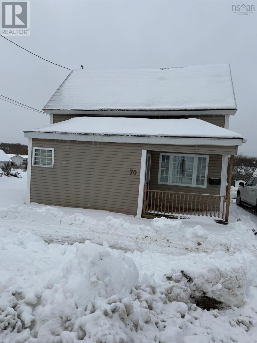 70 Fraser Avenue, Sydney Mines, Nova Scotia  B1V 2C3 - Photo 6 - 202601449