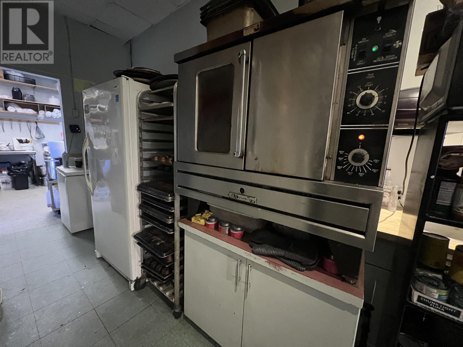 5595 Fenwick Street, Halifax Peninsula, Nova Scotia  B3H 4M2 - Photo 11 - 202601489