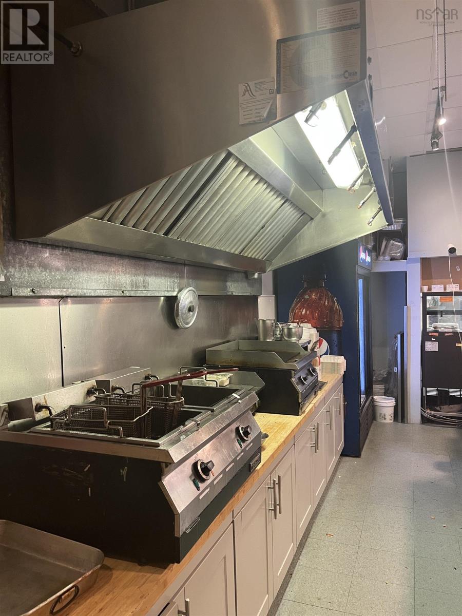 5595 Fenwick Street, Halifax Peninsula, Nova Scotia  B3H 4M2 - Photo 18 - 202601489