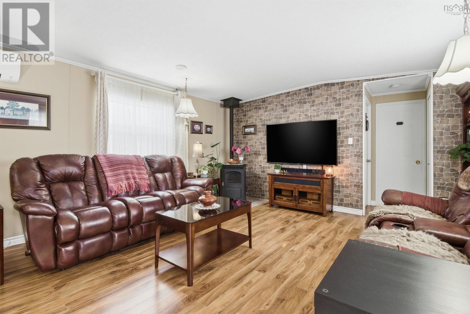 15 Bruce Street, Mount Uniacke, Nova Scotia  B0N 1Z0 - Photo 6 - 202601507