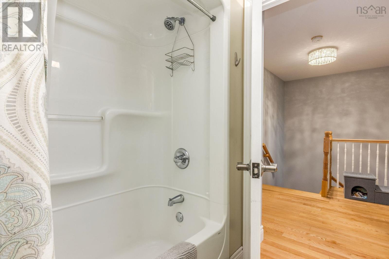 102 Larry Uteck Boulevard, Halifax, Nova Scotia  B3M 4Y2 - Photo 38 - 202601590