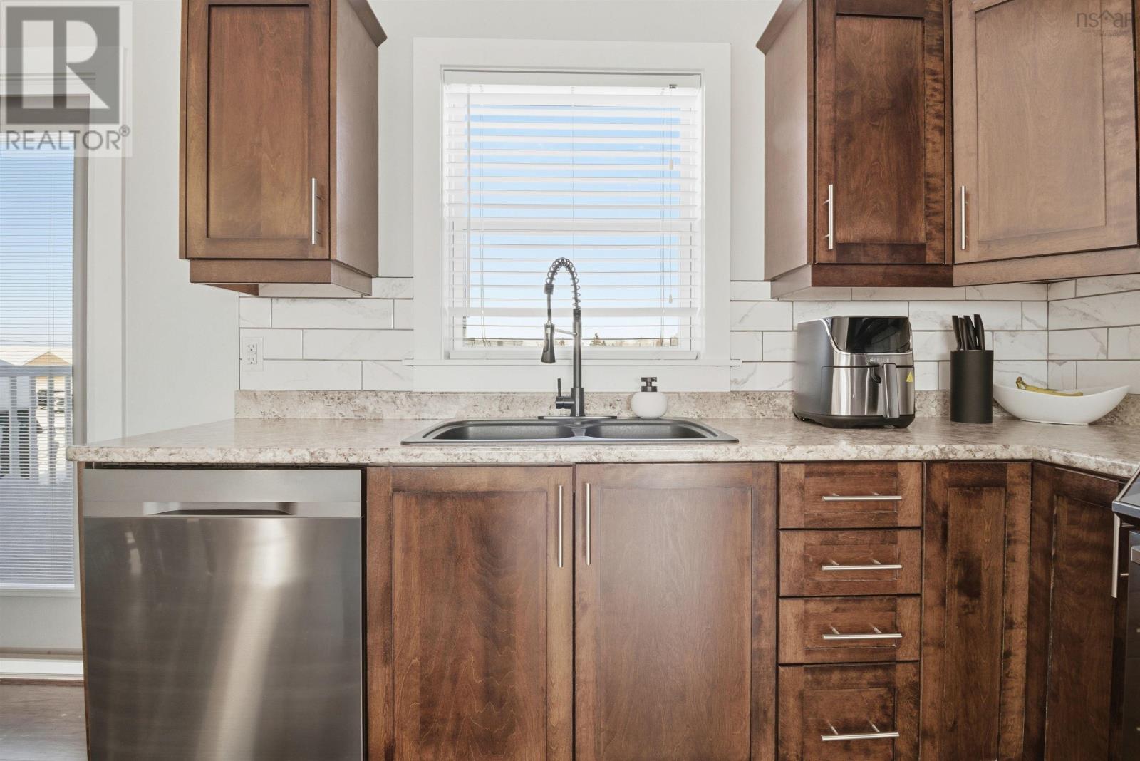 39 Ridge Avenue, Stewiacke, Nova Scotia  B0N 2J0 - Photo 15 - 202601602