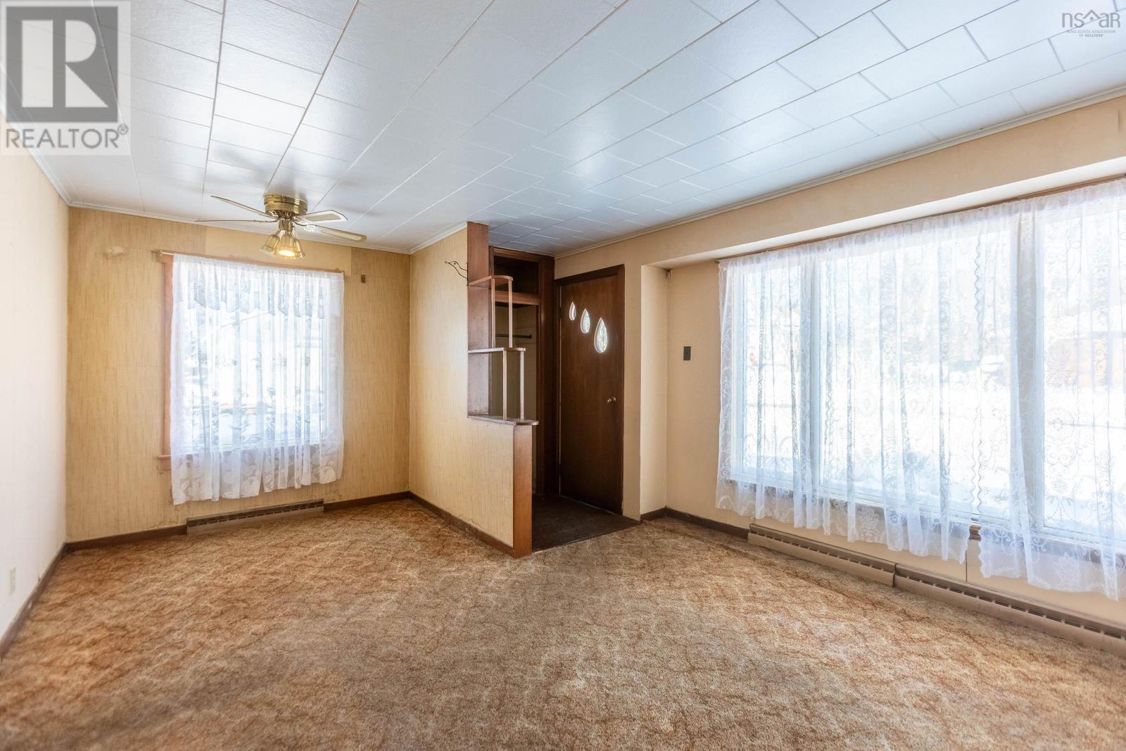 1 Boylston Avenue, Amherst, Nova Scotia  B4W 3W7 - Photo 13 - 202601764