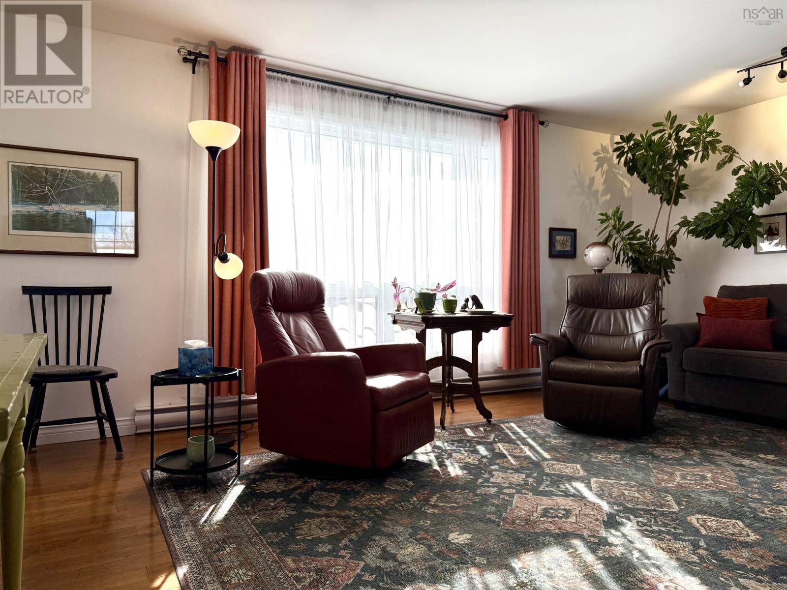 24 Rhodes Avenue, Amherst, Nova Scotia  B4H 2J2 - Photo 11 - 202601796