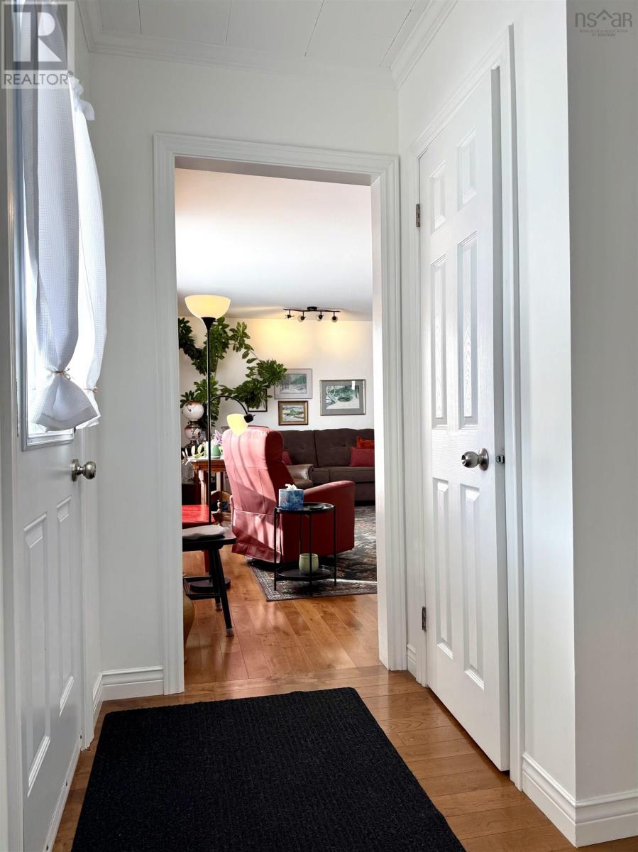 24 Rhodes Avenue, Amherst, Nova Scotia  B4H 2J2 - Photo 9 - 202601796