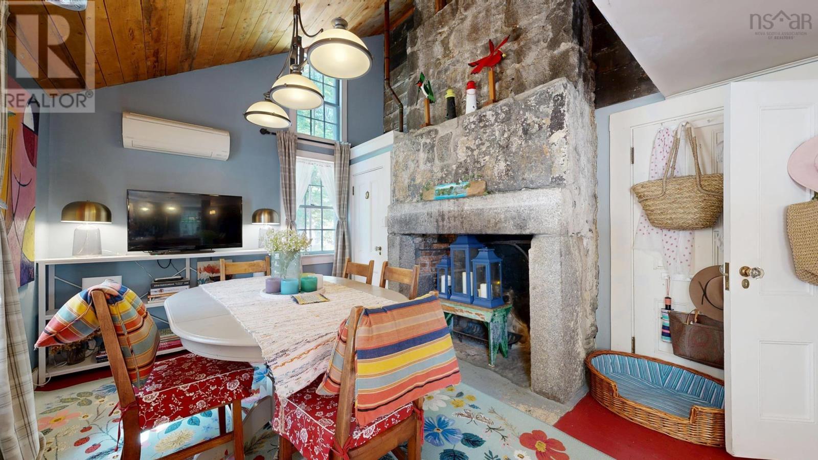 17 George Street, Shelburne, Nova Scotia  B0T 1W0 - Photo 14 - 202601864