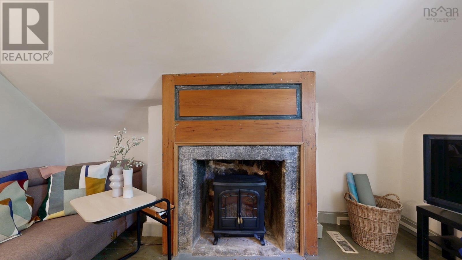 17 George Street, Shelburne, Nova Scotia  B0T 1W0 - Photo 32 - 202601864