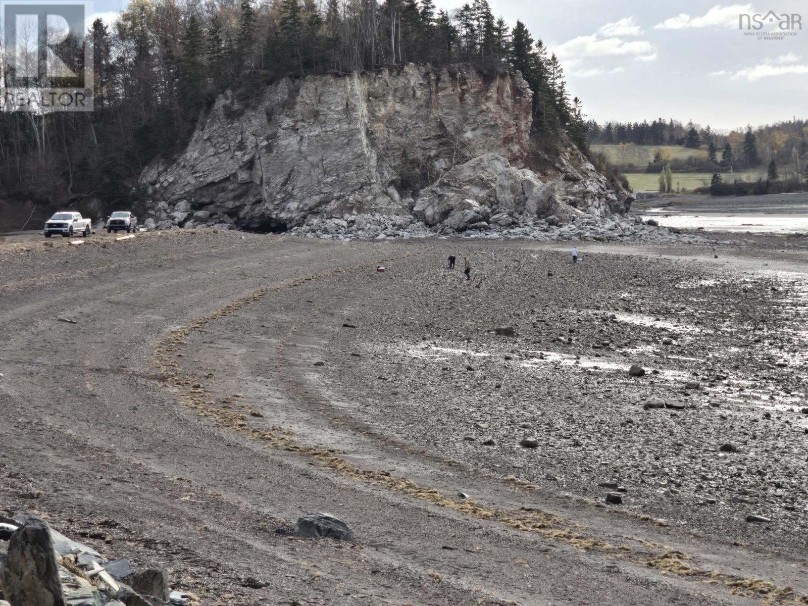 29 Shipyard Road, Cheverie, Nova Scotia  B0N 1G0 - Photo 12 - 202601898