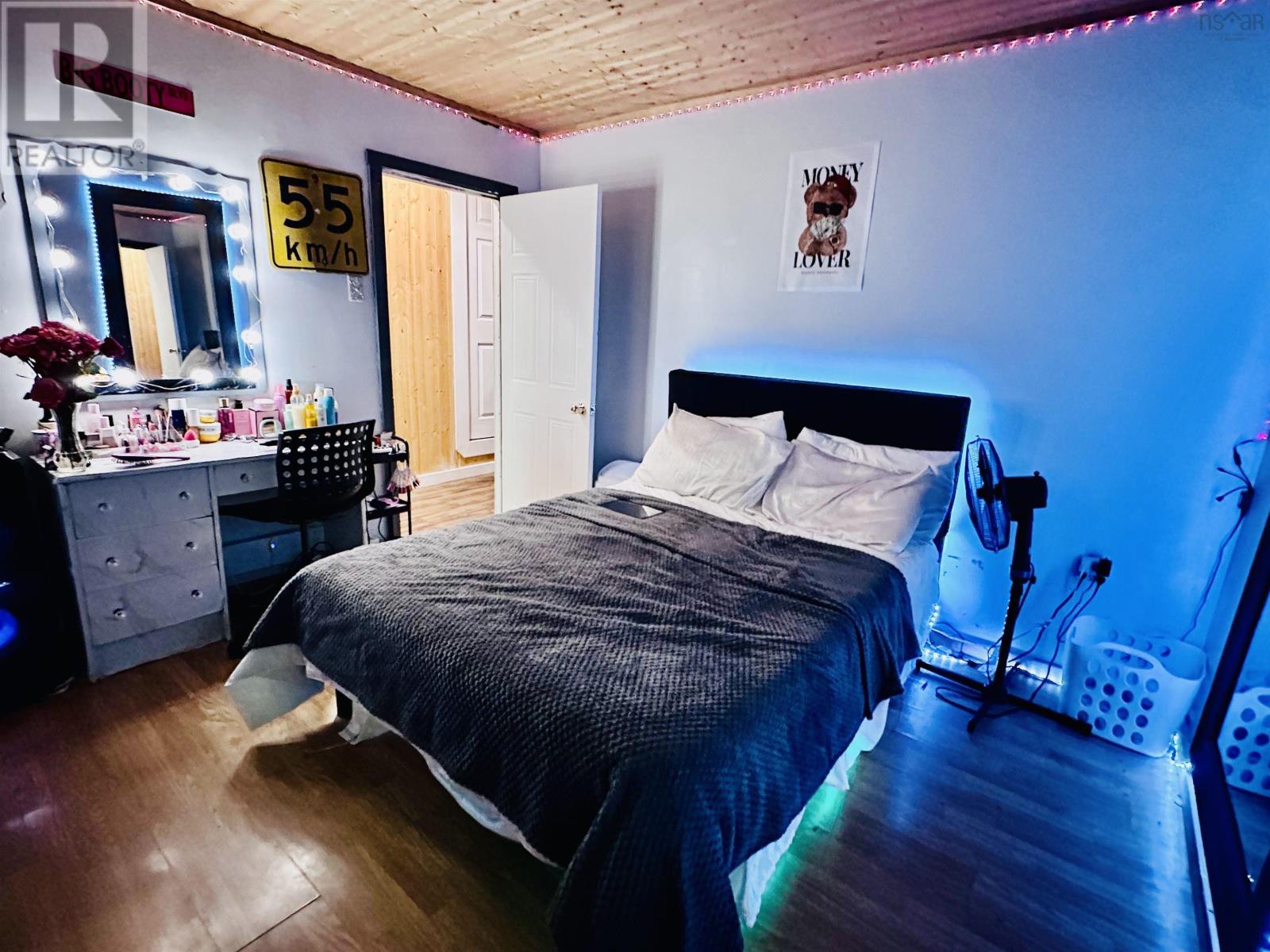 101 Parr Street, Shelburne, Nova Scotia  B0T 1W0 - Photo 13 - 202602067