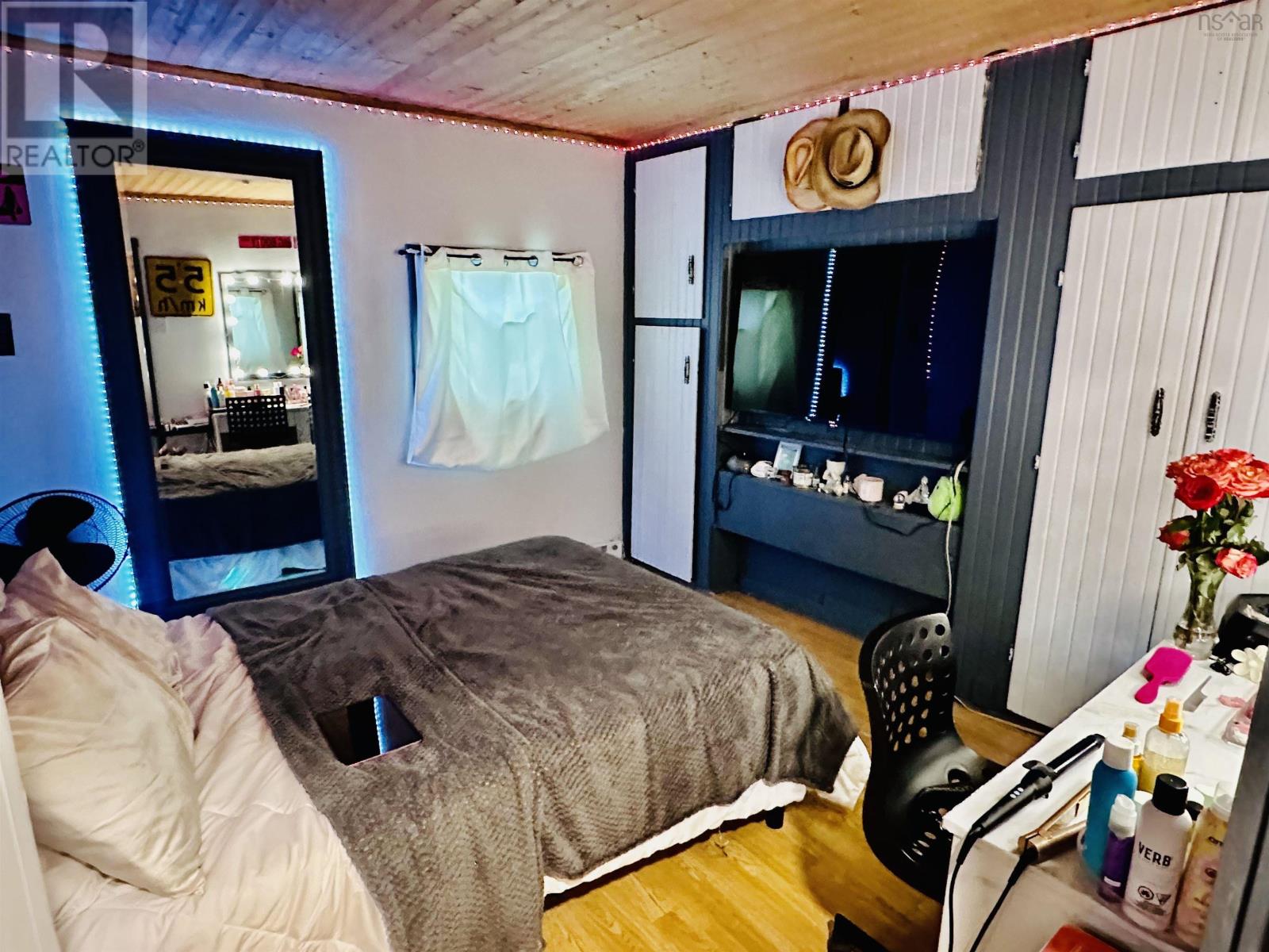 101 Parr Street, Shelburne, Nova Scotia  B0T 1W0 - Photo 14 - 202602067