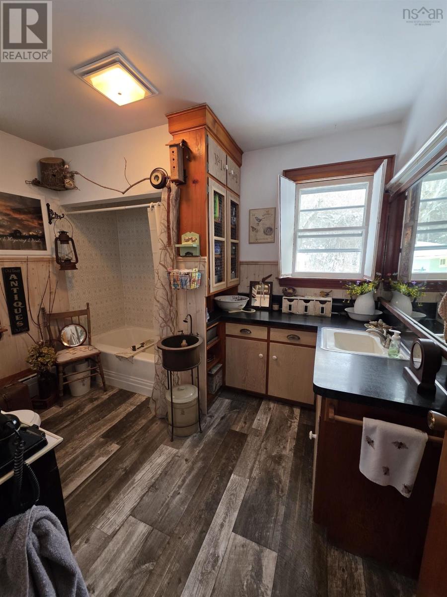 732 Gardiner Road, Gardiner Mines, Nova Scotia  B1H 5K7 - Photo 16 - 202602070