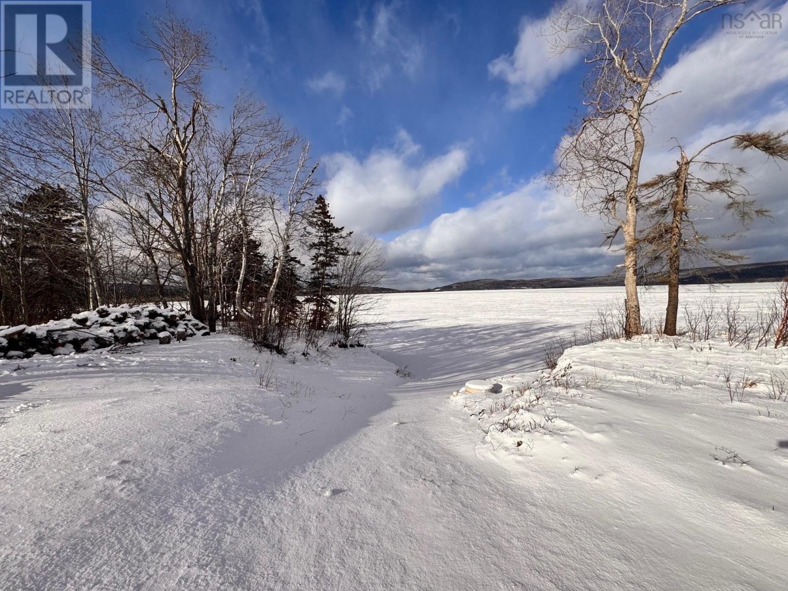 941 West Lake Ainslie Road, Mccormack, West Lake Ainslie, Nova Scotia  B0E 3M0 - Photo 4 - 202602061