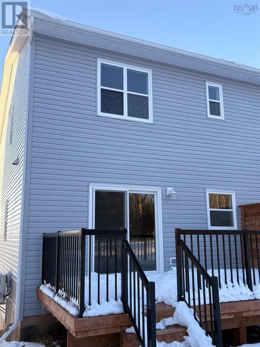 855 Highway 2, Elmsdale, Nova Scotia  B2S 1M1 - Photo 3 - 202602072