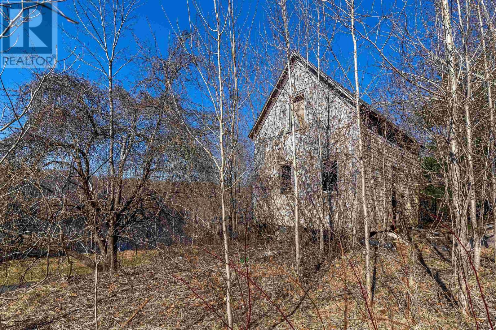 793 Lahave Street, Bridgewater, Nova Scotia  B4V 2V2 - Photo 8 - 202602079