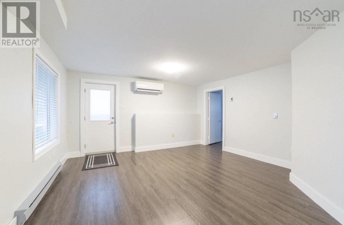 18 Sunnyvale Crescent, Lower Sackville, Nova Scotia  B4E 2G5 - Photo 5 - 202602091