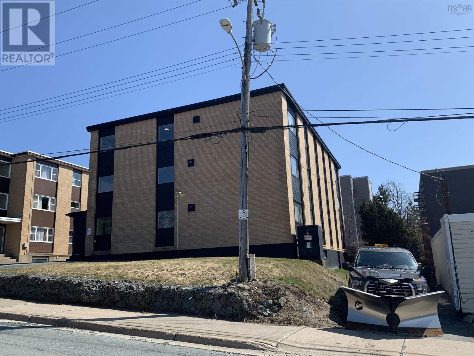 56 Evans Avenue, Fairview, Nova Scotia  B3M 1C4 - Photo 2 - 202602140