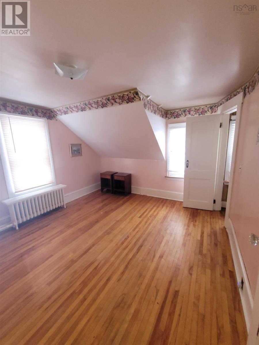 34 Cottage Street, Dominion, Nova Scotia  B1G 1C1 - Photo 13 - 202602160