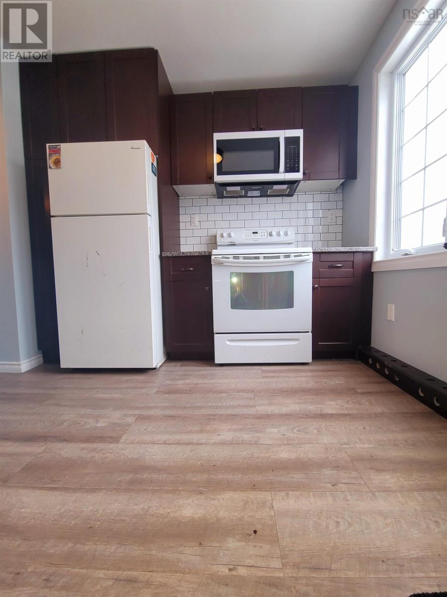 34 Cottage Street, Dominion, Nova Scotia  B1G 1C1 - Photo 4 - 202602160