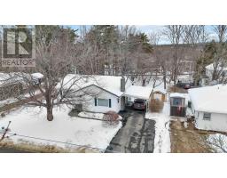 213 Alexandra Avenue, bridgewater, Nova Scotia