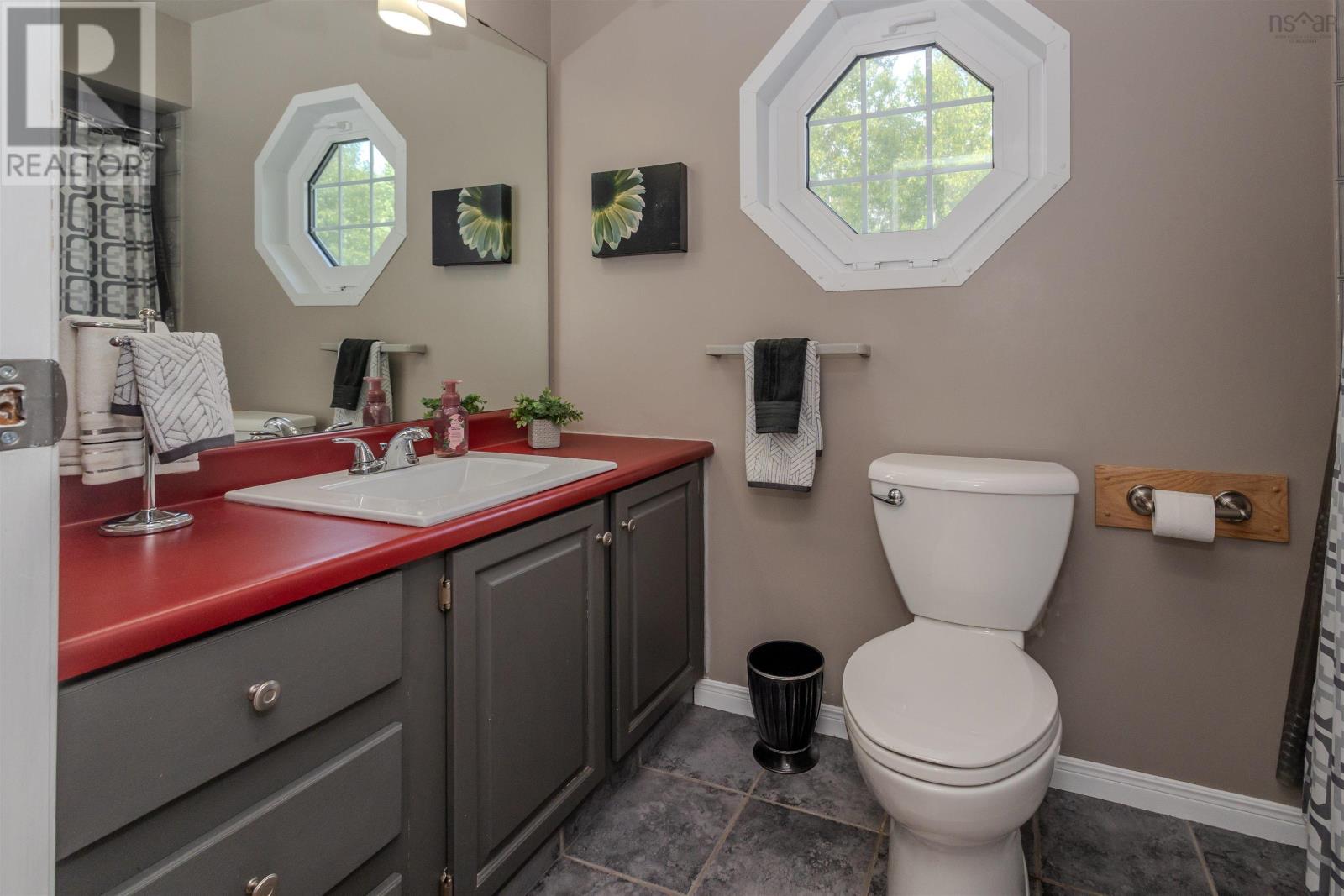 166 Oakfield Drive, Marion Bridge, Nova Scotia  B1K 3N7 - Photo 33 - 202602235