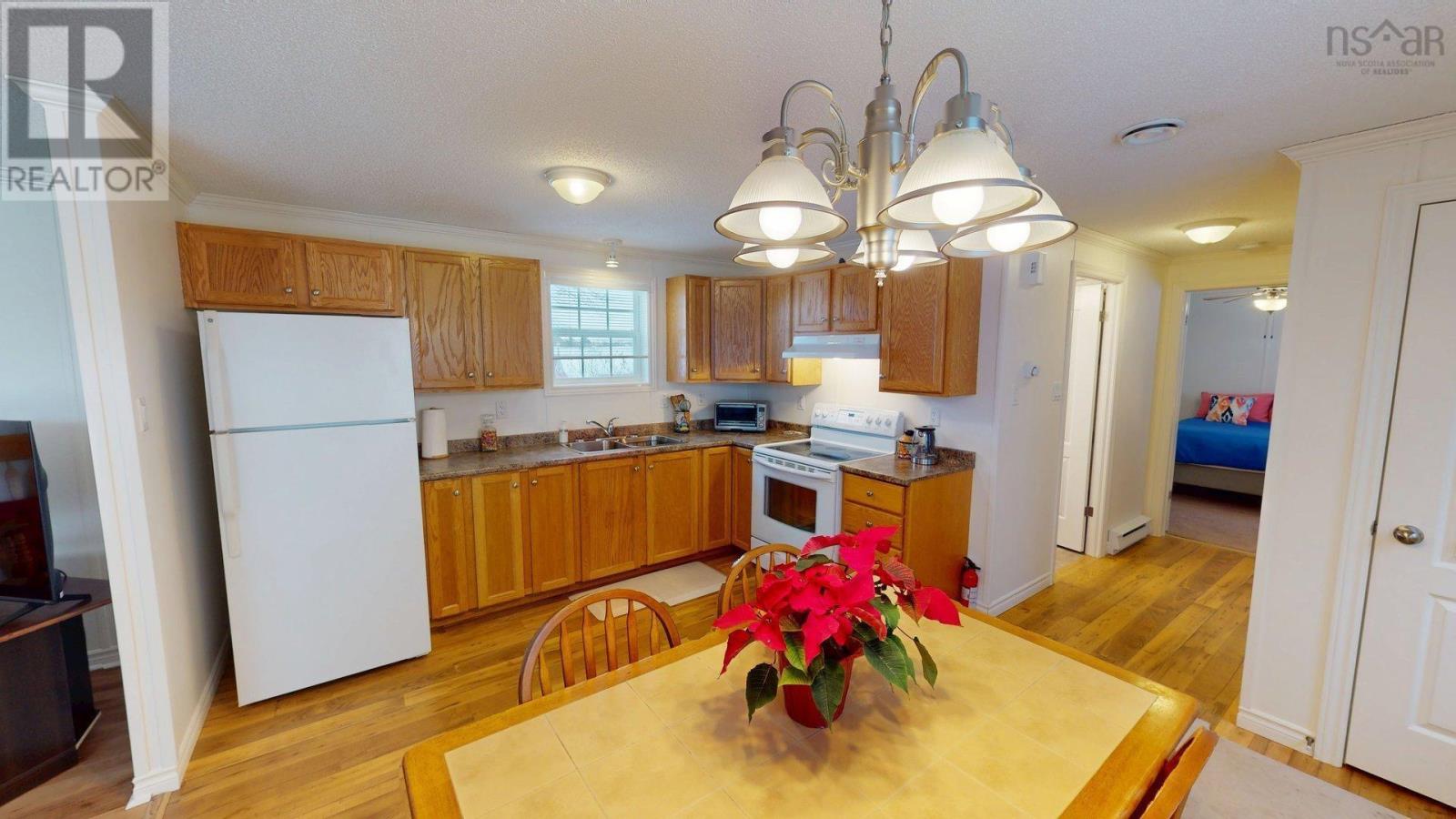 18 Hazel Street, Sackville Estates, Nova Scotia  B4E 1E4 - Photo 4 - 202602355