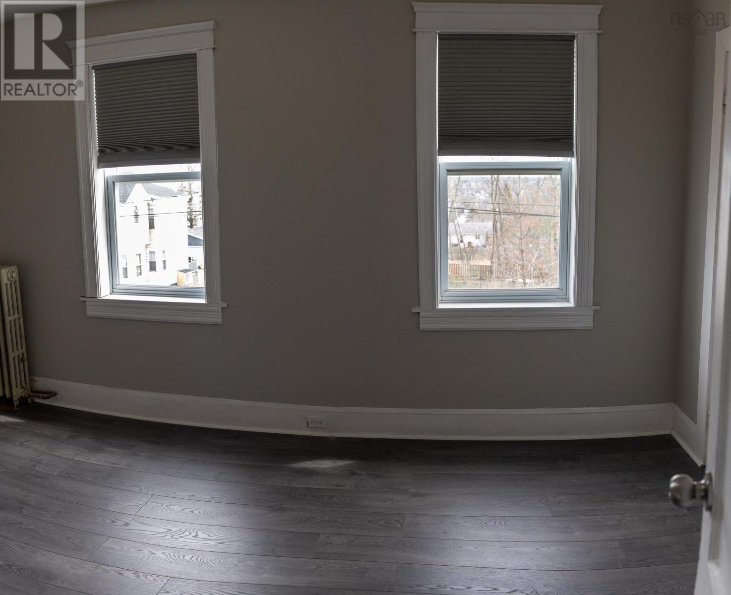 136 Victoria Street, Glace Bay, Nova Scotia  B1A 1Z8 - Photo 18 - 202602360