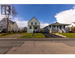 136 Victoria Street, glace bay, Nova Scotia