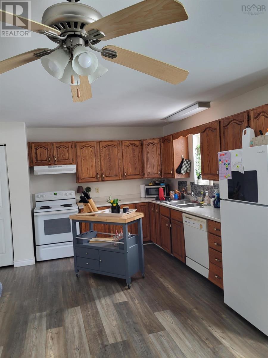 11 Keywest Court, Truro Heights, Nova Scotia  B6L 1L7 - Photo 3 - 202602417