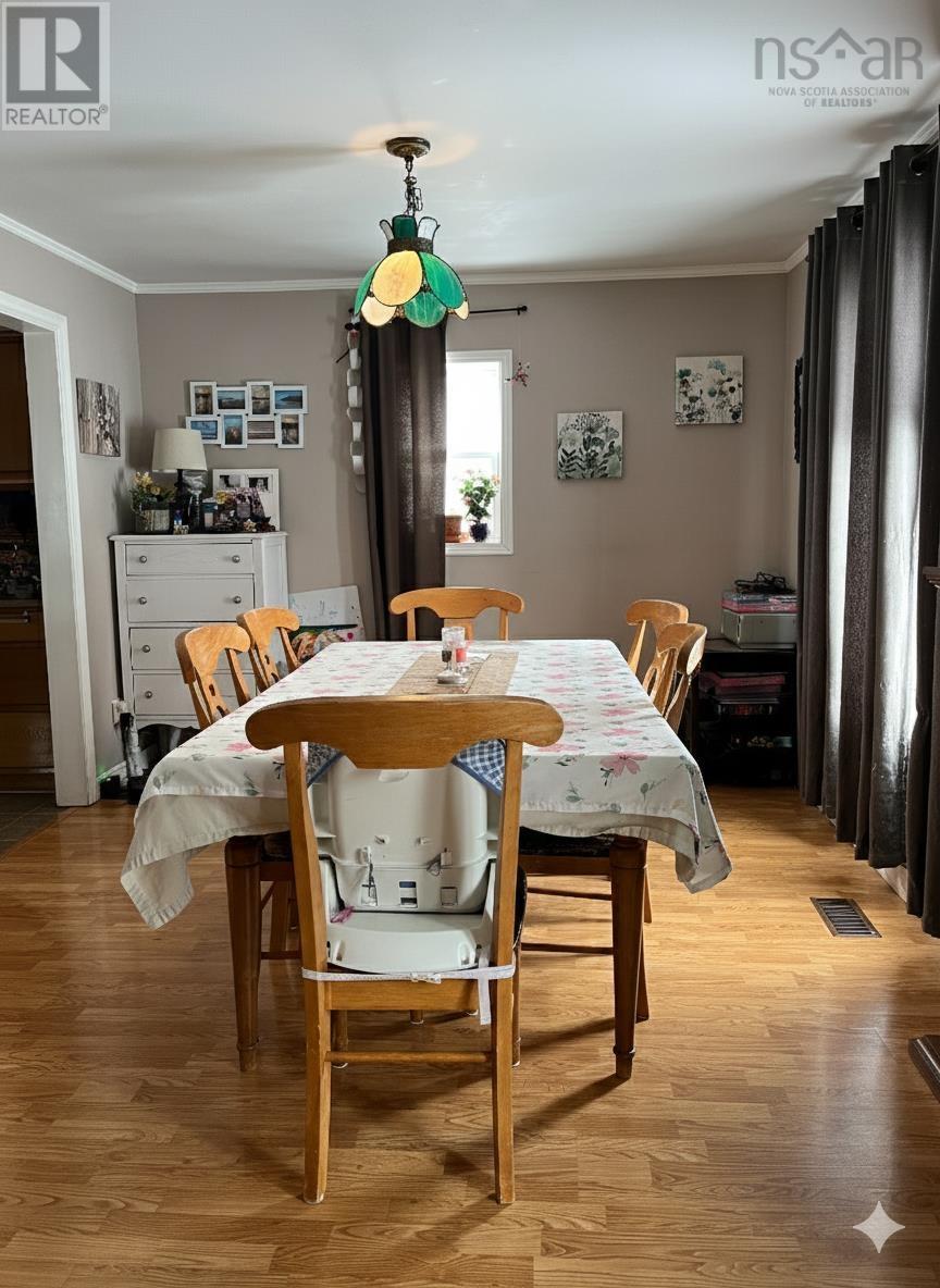 68 Mcgee Street, Springhill, Nova Scotia  B0M 1X0 - Photo 11 - 202602466