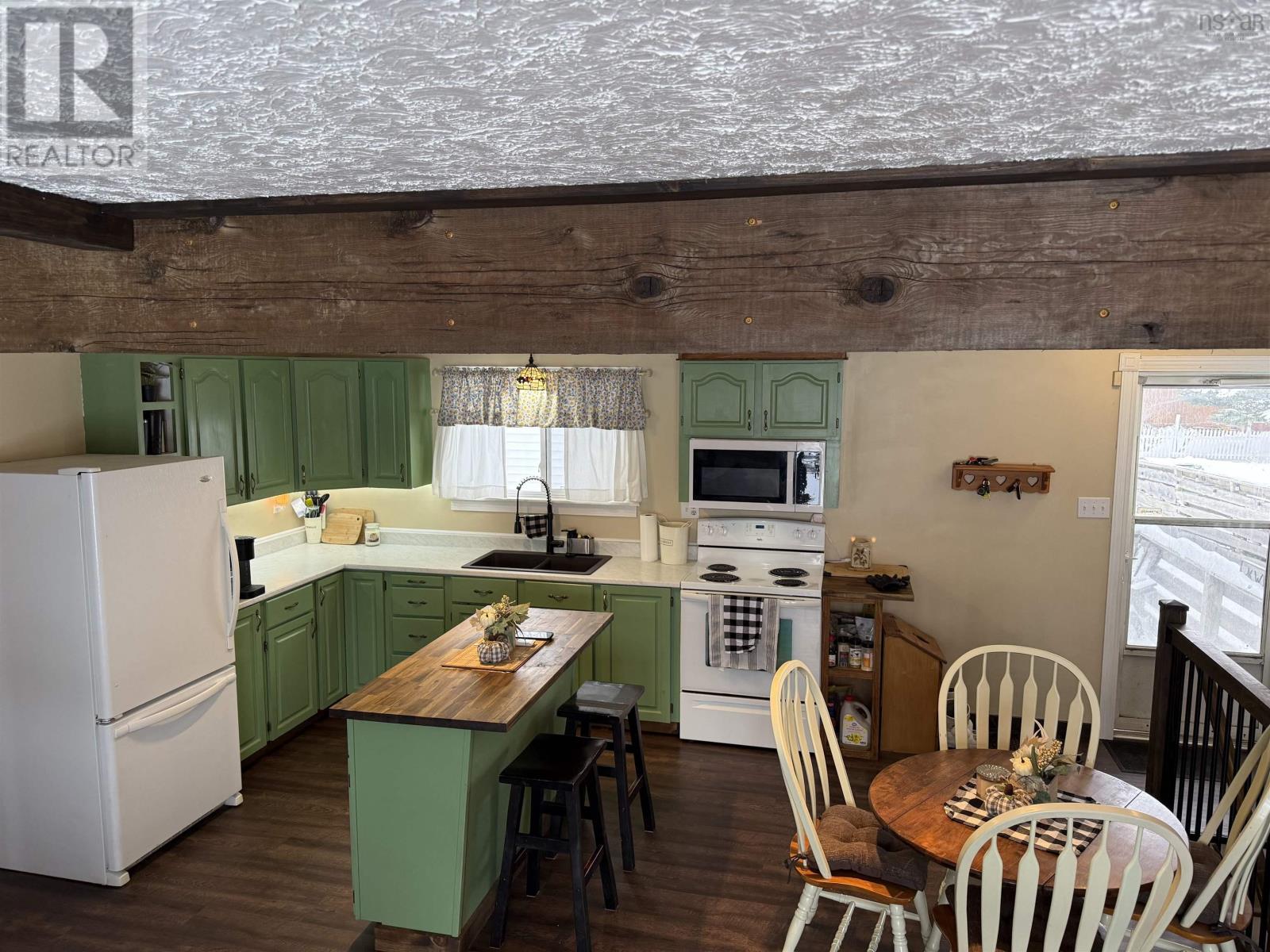 1668 Mackay Street, Westville, Nova Scotia  B0K 2A0 - Photo 12 - 202602471